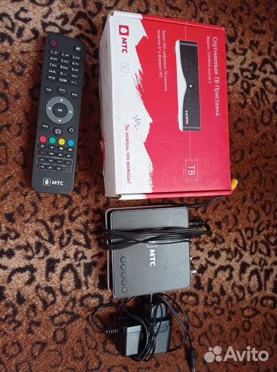 Тарелка МТС и приставка