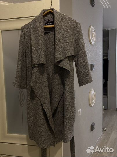 Пальто женское осеннее 42 размер