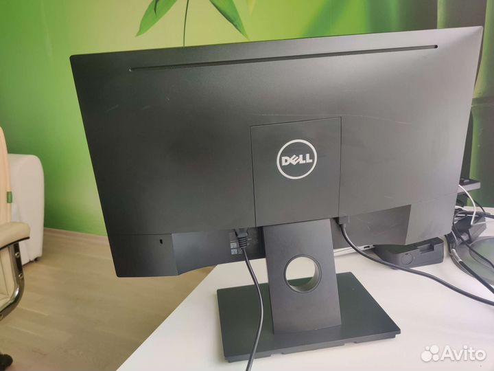 Монитор Dell 23