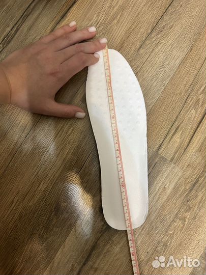 Кроссовки мужские 42 размер новые