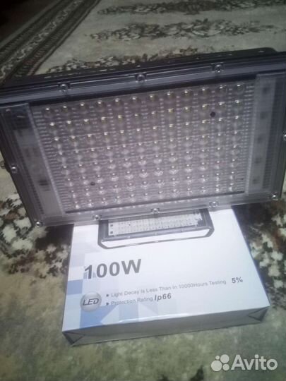 Прожекторы уличные 100W LED новые