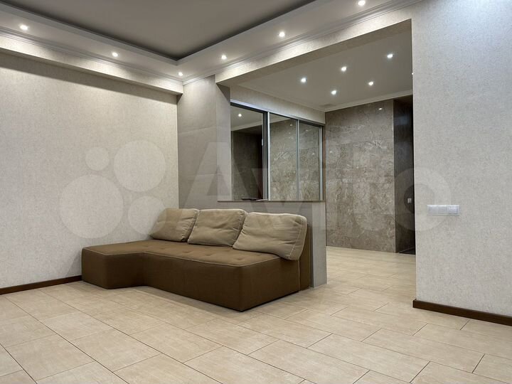 1-к. квартира, 55 м², 1/2 эт.