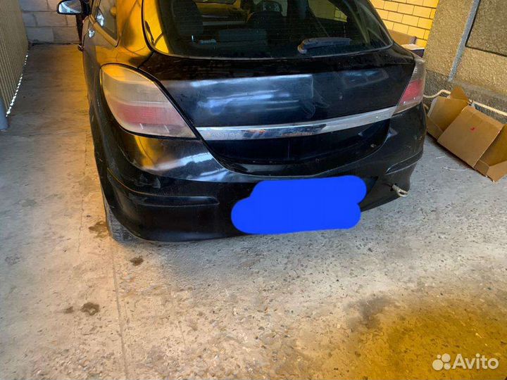 Бампер задний Opel Astra GTC купе