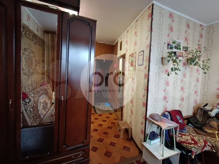 Комната 21,6 м² в 9-к., 1/2 эт.