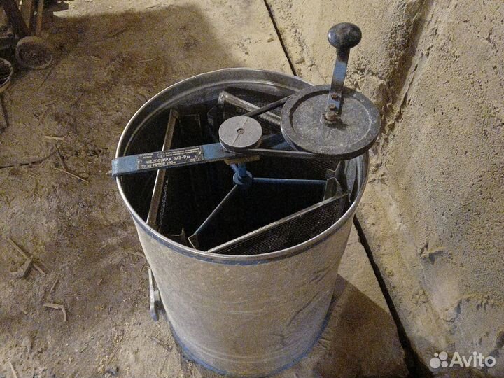 Медогонка 3 х рамочная