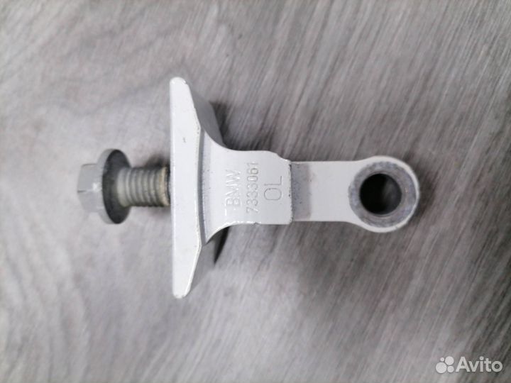 Петля двери передней левой BMW 5 G30/G31 G30 2020