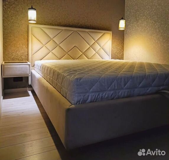 Дизайнерская кровать