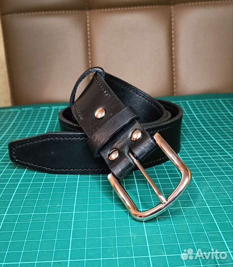 Мужской кожаный ремень ручной работы