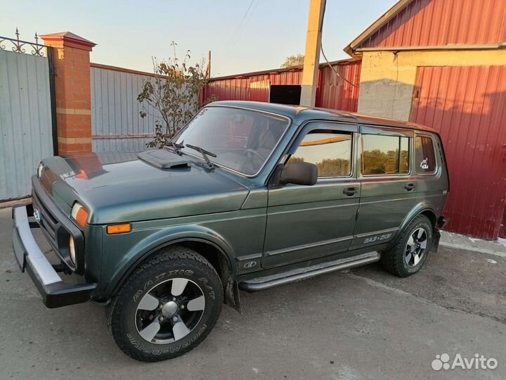 LADA 4x4 (Нива) 1.7 МТ, 2011, 71 000 км