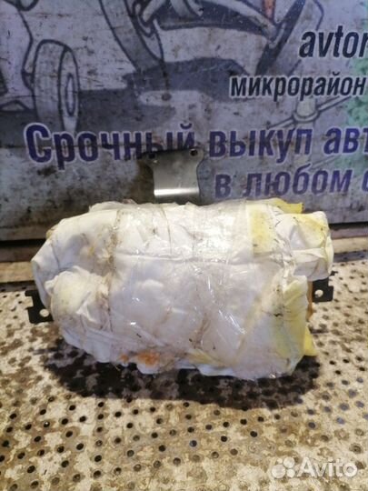 Подушка безопасности в торпедо Hyundai Elantra V(M