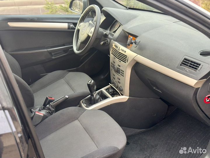 Opel Astra 1.6 МТ, 2008, 298 231 км