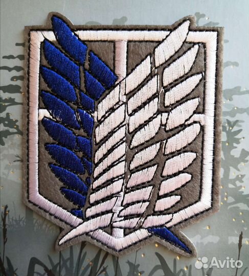 Нашивка, шеврон Атака Титанов 8.2x7.2 см