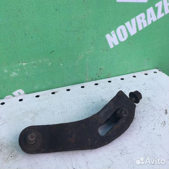 Натяжитель ремня Опель Вектра А