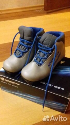 Ботинки для беговых лыж