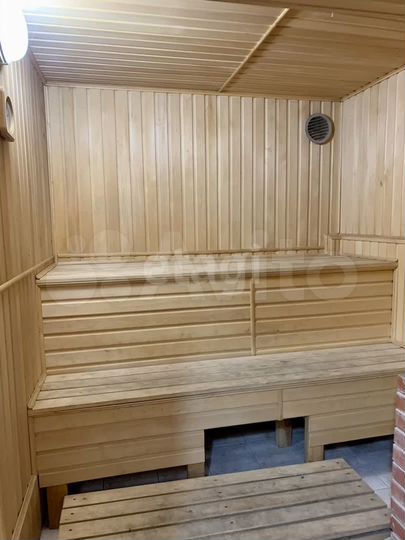 Коттедж 294,5 м² на участке 15 сот.