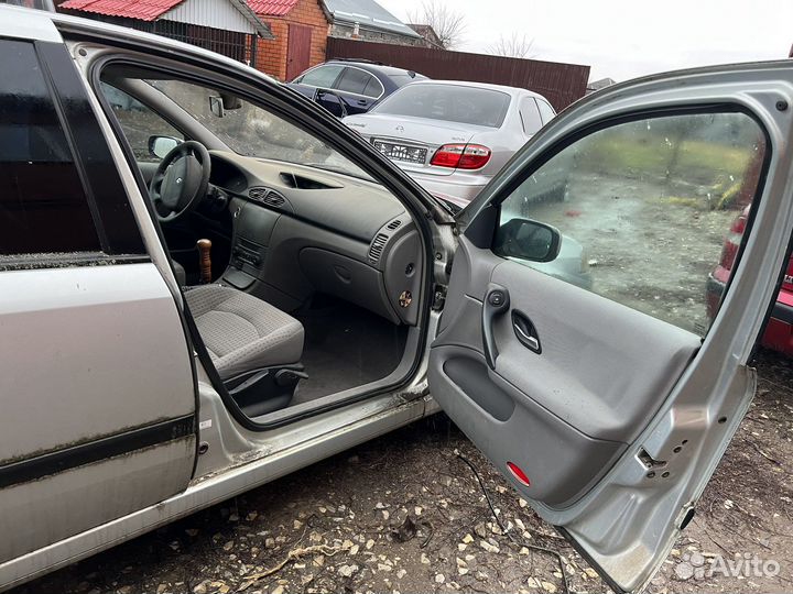 Renault laguna 2 1.8 МКПП на разбор