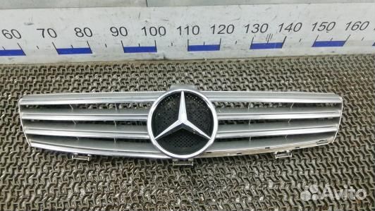 Решетка радиатора mercedes benz CLS C219 (DAD04QF0