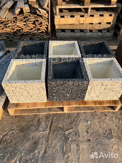 Вазон бетонный для цветов