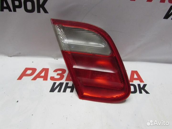 Фонарь задний внутренний левый для Mercedes-Benz C