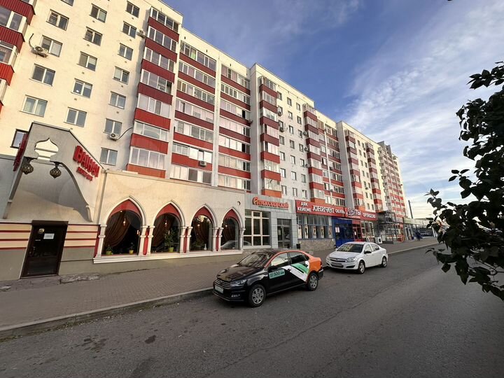 2-к. квартира, 47 м², 8/9 эт.