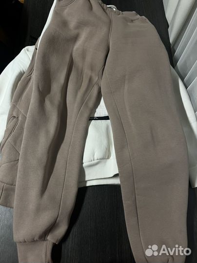 Спортивный костюм женский