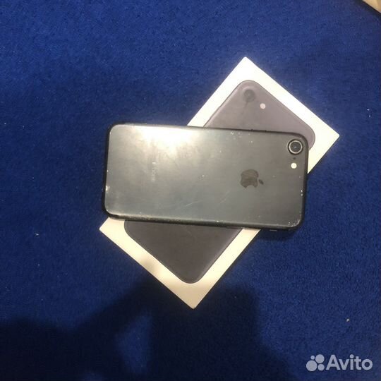 Телефон iPhone 7 128gb