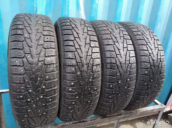 Nokian Tyres Hakkapeliitta 7 SUV 215/70 R16 100T