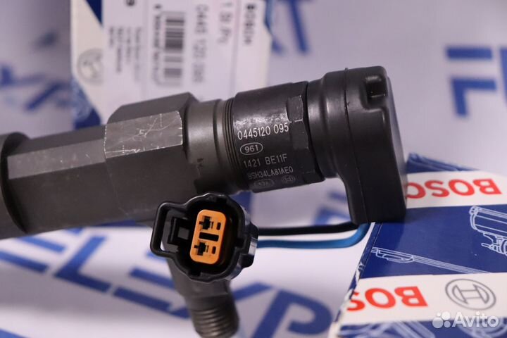 Форсунка топливная 0445120095