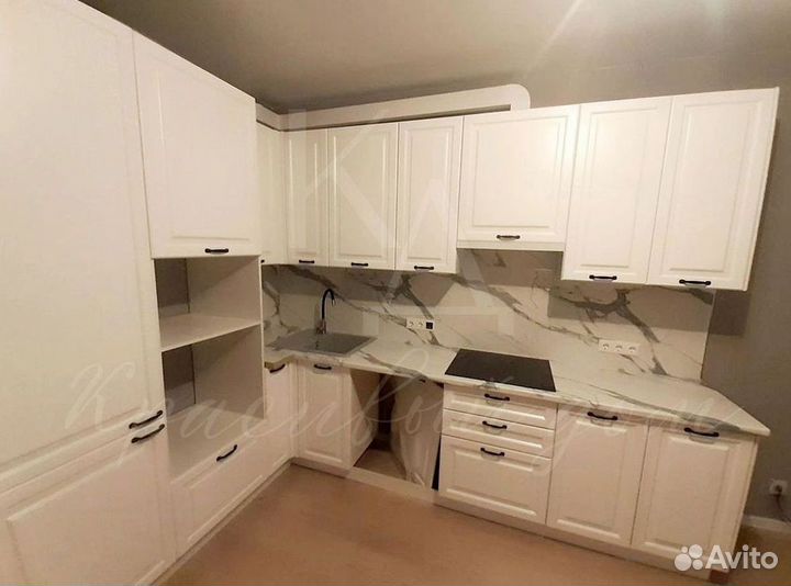 Кухонный гарнитур в наличии