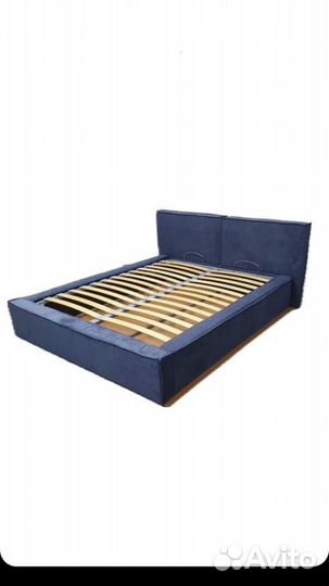 Кровать двухспальная лофт
