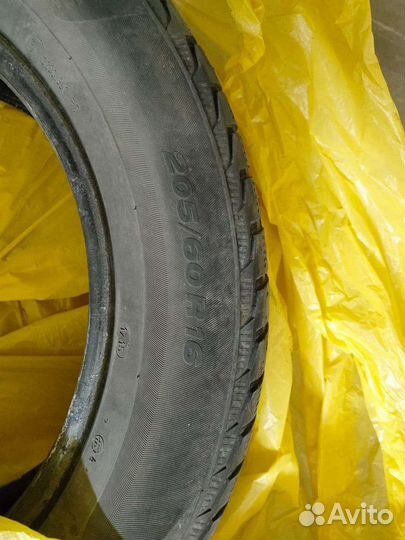 Viatti Brina Nordico V-522 205/60 R16