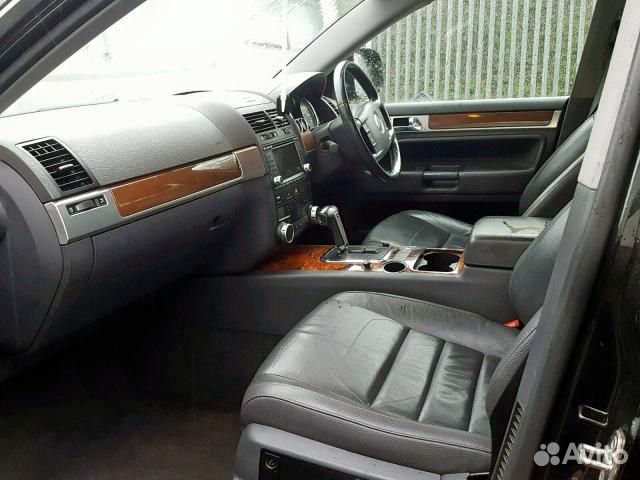 Разбор на запчасти Volkswagen Touareg 2007-2010