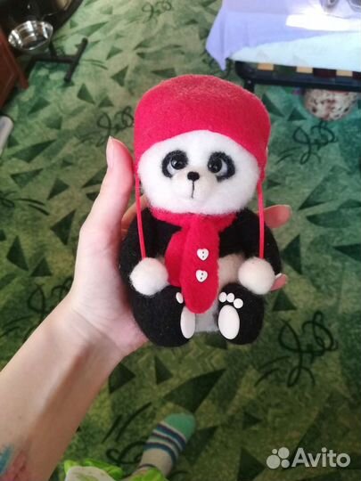 Статуэтка - игрушка панда