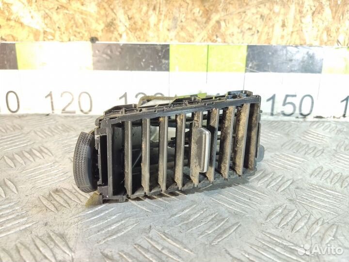 Дефлектор воздушный Nissan Tiida c11