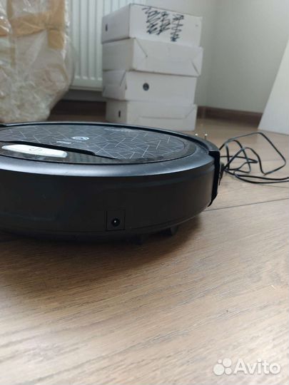 Робот пылесос scarlett