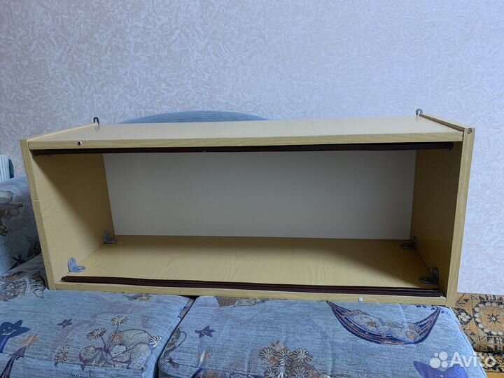 Полка книжная настенная