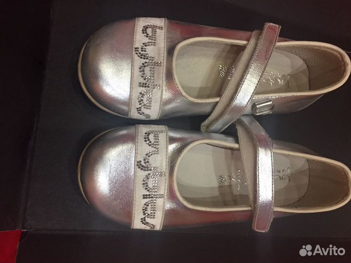 Туфли для девочки 29 размер кожа