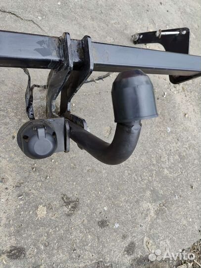 Фаркоп на Рено дастер Ниссан Террано