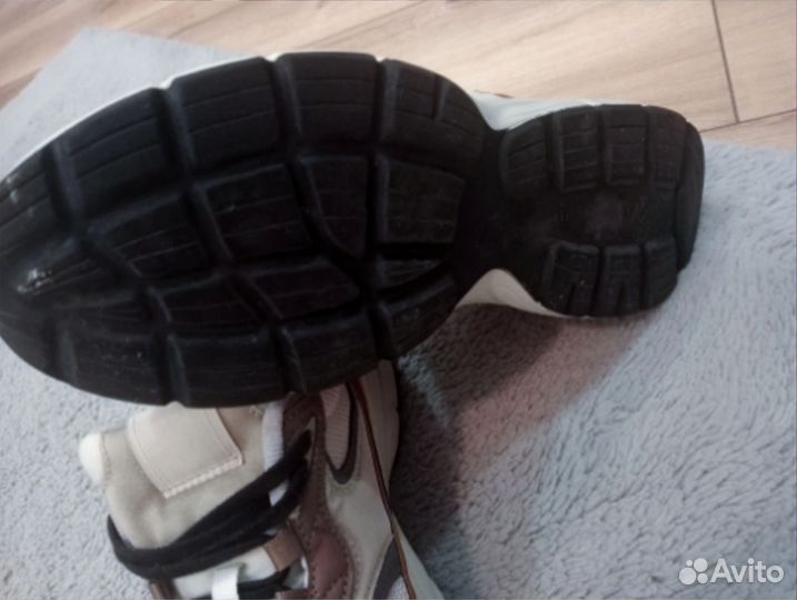 Кроссовки женские Zara