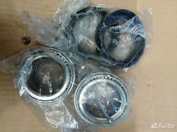 Подшипник передней ступицы Mitsubishi Colt 1988