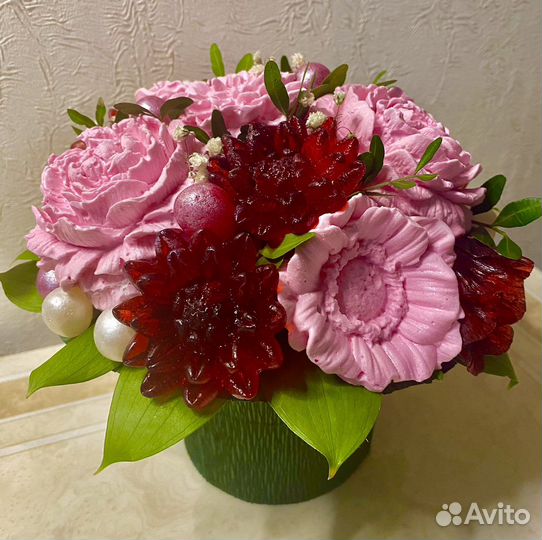 Сладкий букет из зефирной пастилы и маршмелоу