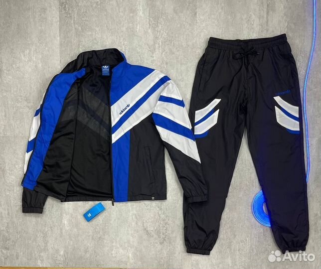 Спортивный костюм Adidas