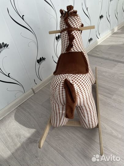 Лошадь качалка