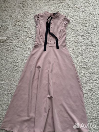 Платья вечерние