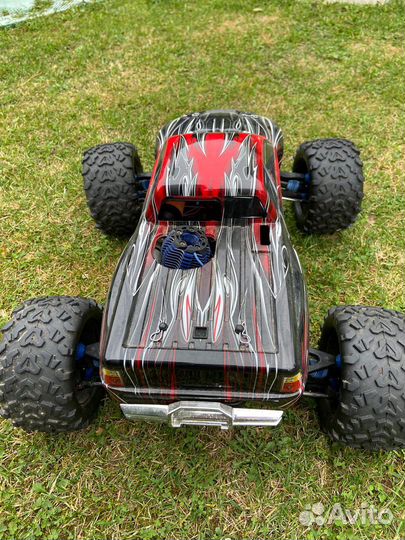 Радиоуправляемая машинка traxxas 3.3