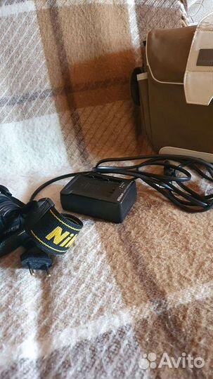 Зеркальный фотоаппарат Nikon d90 + Nikkor 18-55 mm