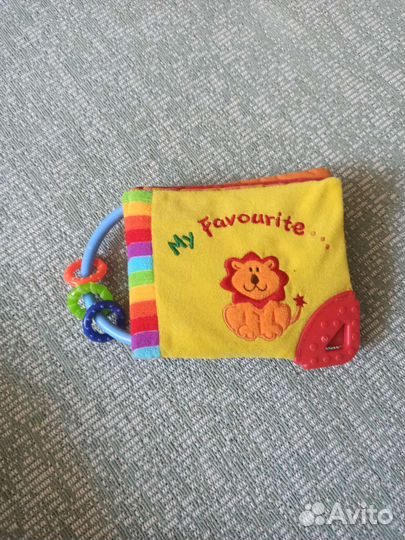 Мягкие игрушки и 2 книжки в одни руки