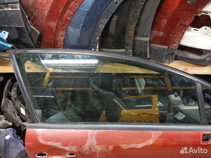 Стекло двери переднее правое Citroen C4 cupe