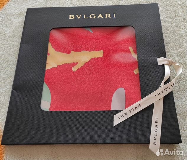 Bvlgari шелк новый платок