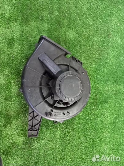 Моторчик отопителя Vw. Polo 2011-2020
